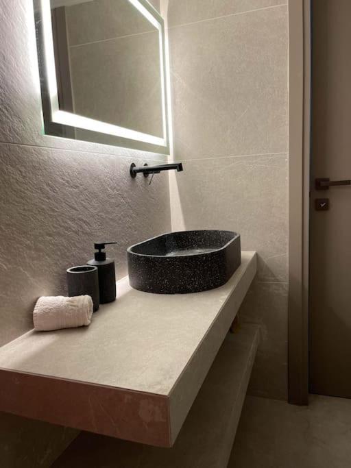 Acropolis Lux Apartment Афины Экстерьер фото