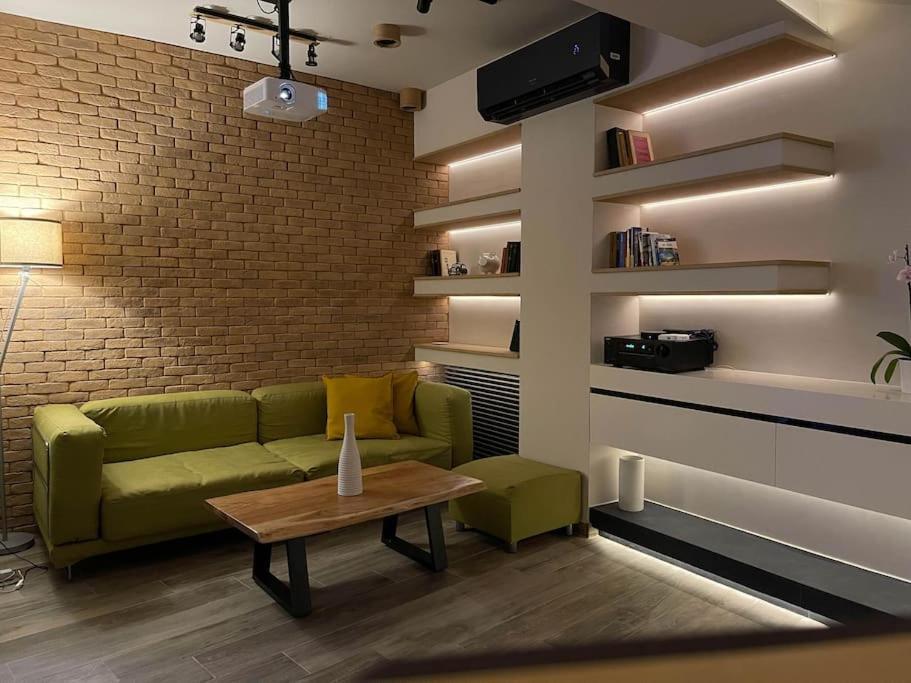 Acropolis Lux Apartment Афины Экстерьер фото